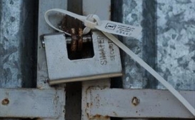 یک چاپخانه کتابهای قاچاق کشف شد یک چاپخانه کتابهای قاچاق کشف شد